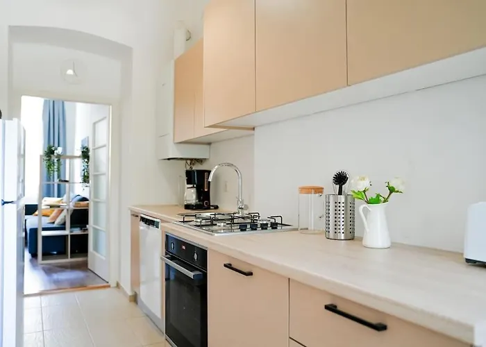 Gemuetliches Apartment, Wien 11, U-Bahn Naehe וינה